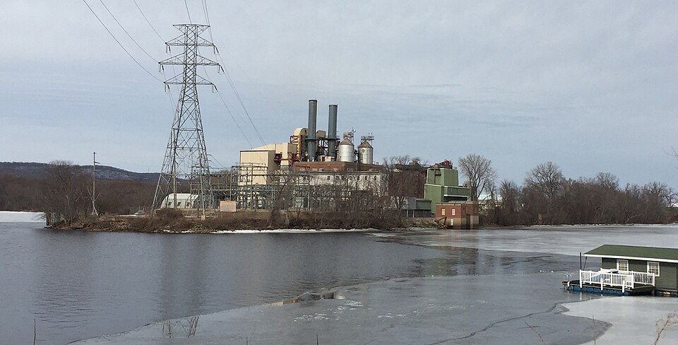 French Island Power Station: Documented Asbestos Exposure and Your Rights as a Mesothelioma Lawyer Wisconsin Client