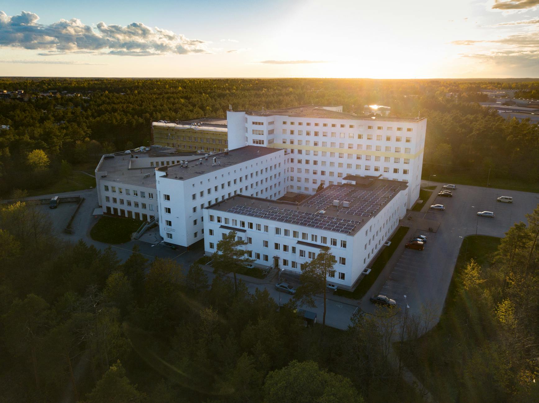 Wisconsin Mesothelioma Lawyer: Hospital Asbestos Exposure at Columbia Hospital, Milwaukee