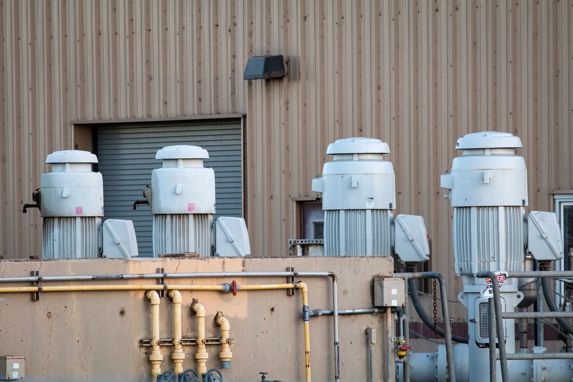 Asbestos Exposure at Combined Locks energy center — Combined Locks: Former Worker Claims
